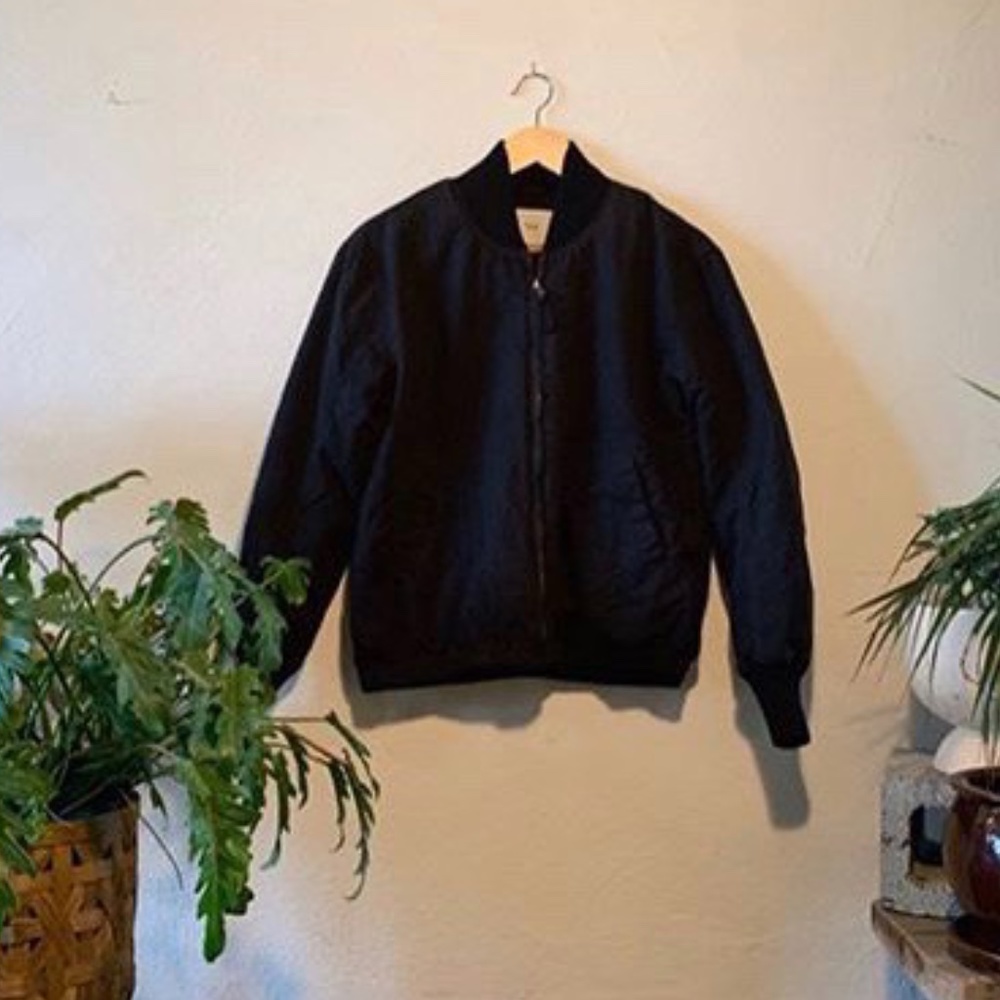 Aritzia/ TNA Down Bomber Jacket